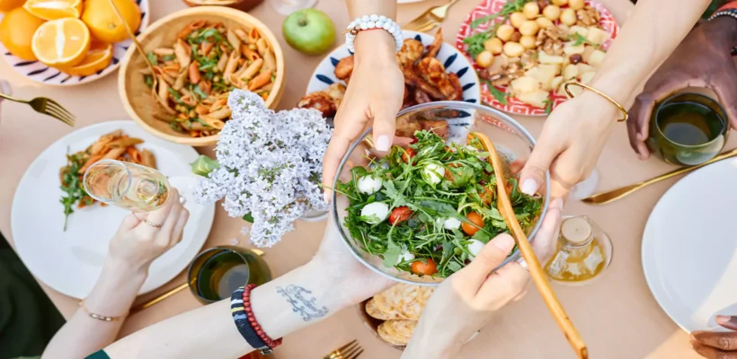 enjoying-mediterranean-cuisine-at-outdoor-picnic (2)